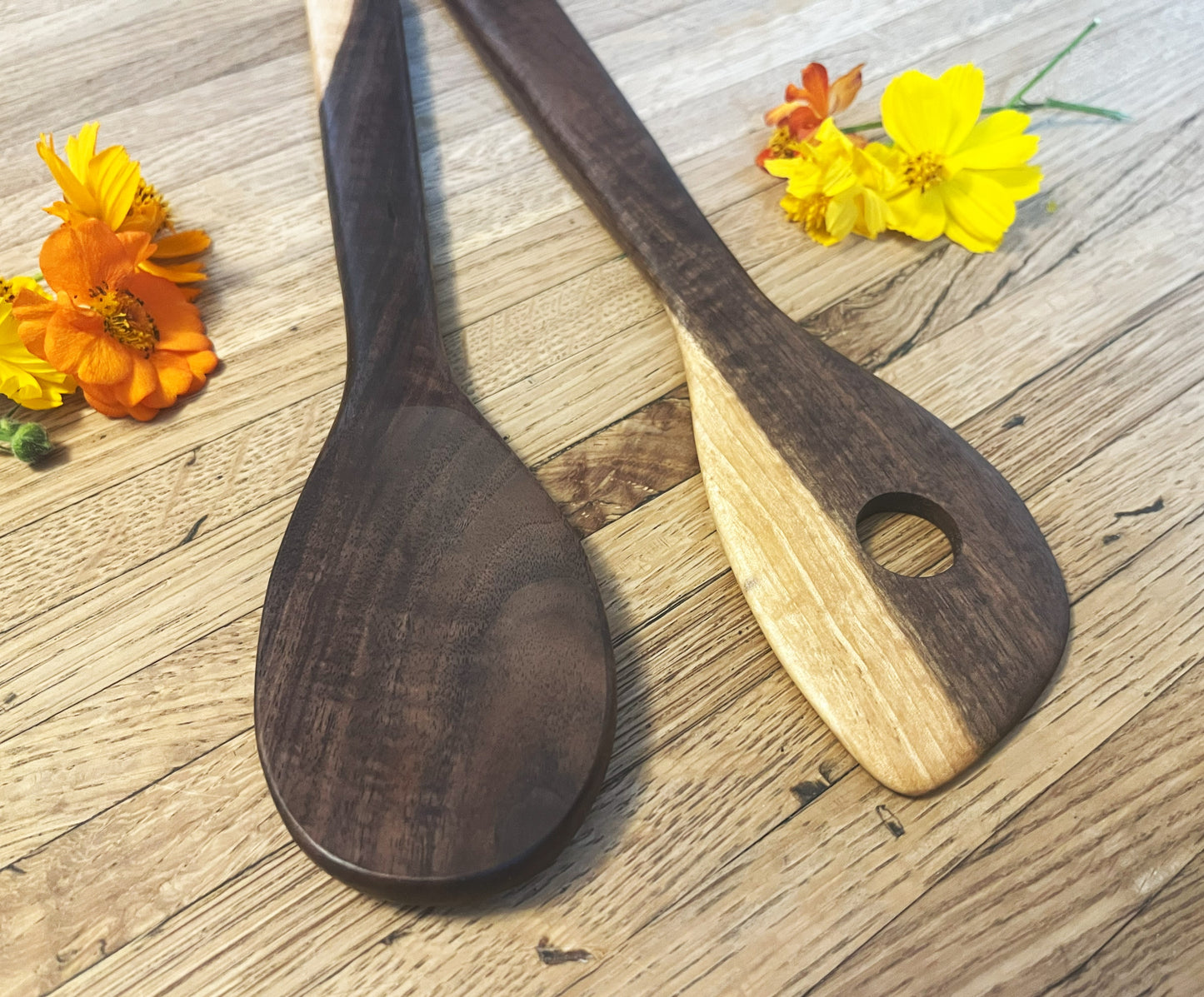Walnut Spoon Set