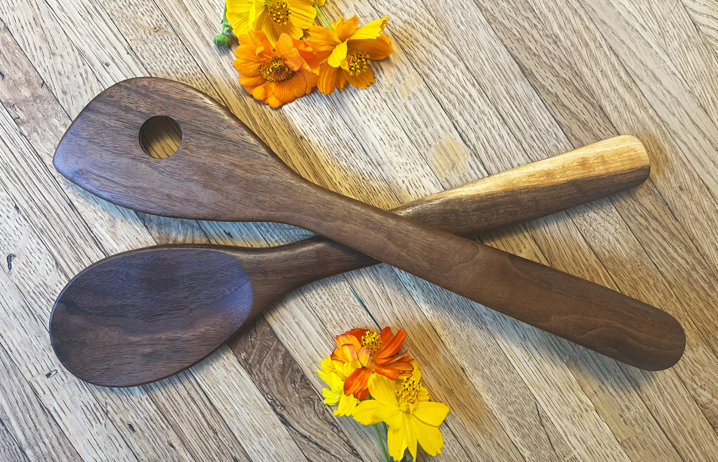 Walnut Spoon Set