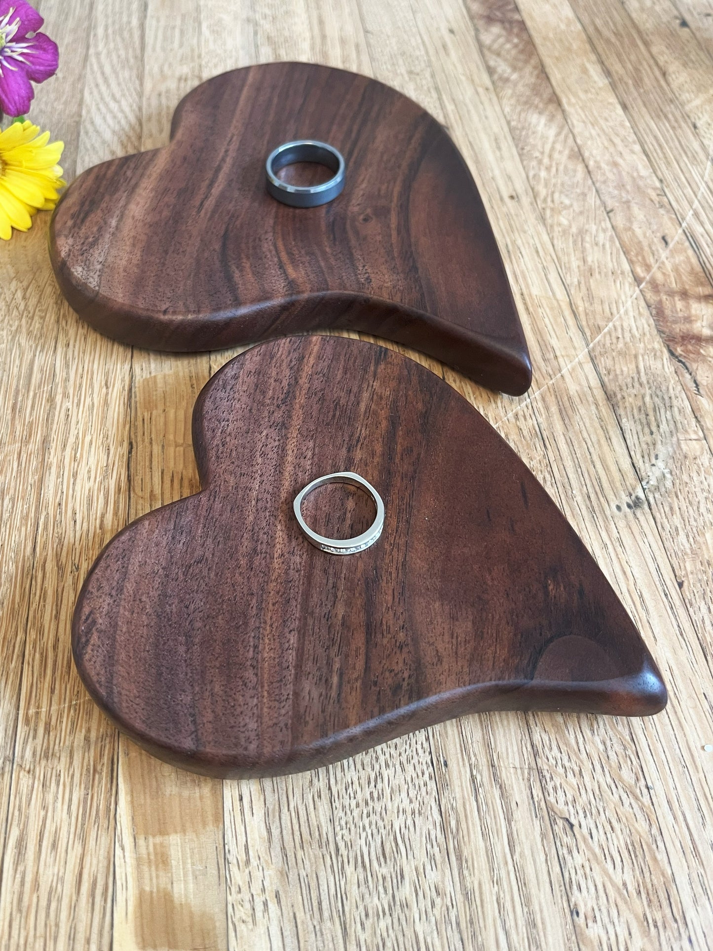 Nesting Walnut Ring Dishes